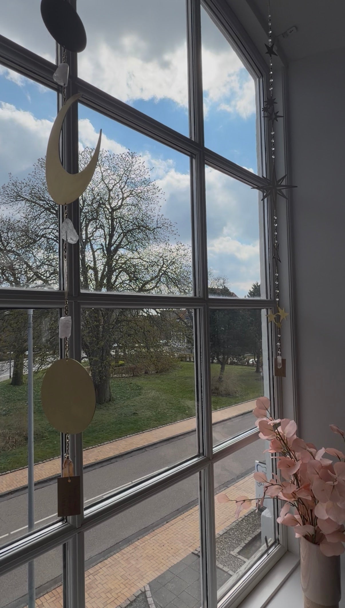 Smuk månefase ophæng i messing